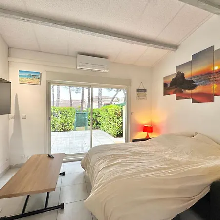 Maison De La Pinede, 7 Pers + Terrasse *