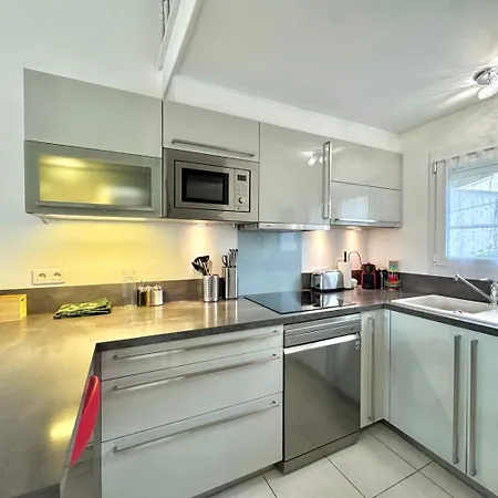 Maison De La Pinede, 7 Pers + Terrasse Agde